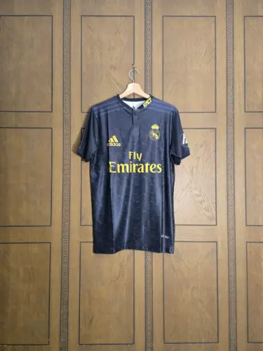 Real Madrid 24/25 Third Jersey – Adidas Authentic Licensed – Black/Gold Edition
